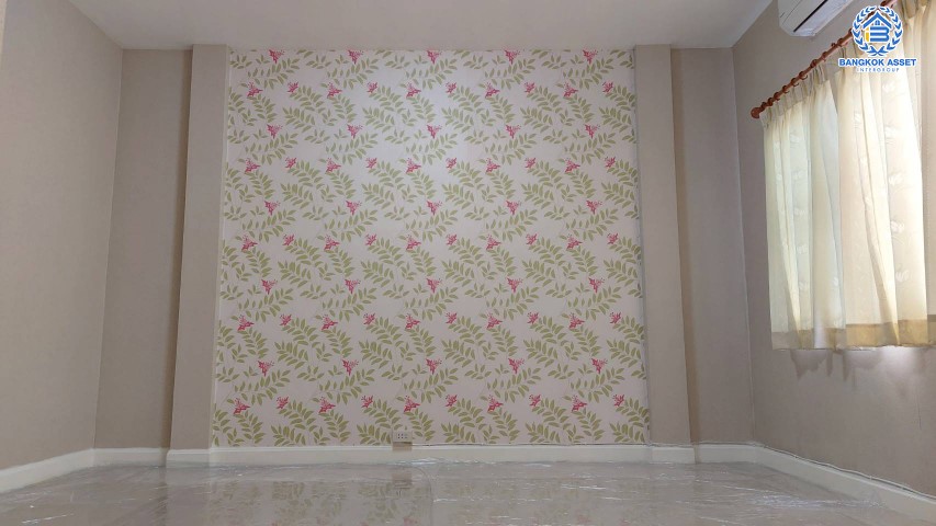 *****ทาวน์เฮ้าส์มือสองกรุงเทพฯ ม.จามจุรีโฮม สุขาภิบาล5 เนื้อที่มากถึง 20 ตร.ว. ฟังก์ชัน 3 ห้องนอน 2 ห้องน้ำ 2 ที่จอดรถ บ้านรีโนเวทใหม่ทั้งหลัง แถมฟรี! 2 เครื่องปรับอากาศ, 1 เครื่องทำน้ำอุ่น บนทำเลเชื่อมต่อถ.รามอินทรา ถ.สายไหม และถ.พหลโยธิน ใกล้รถไฟฟ้าสายสีเขียว "สถานีพหลโยธิน 59" และทางด่วน "รามอินทรา"